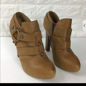 True Religion Tan Leather Heel Bootie 7.5M